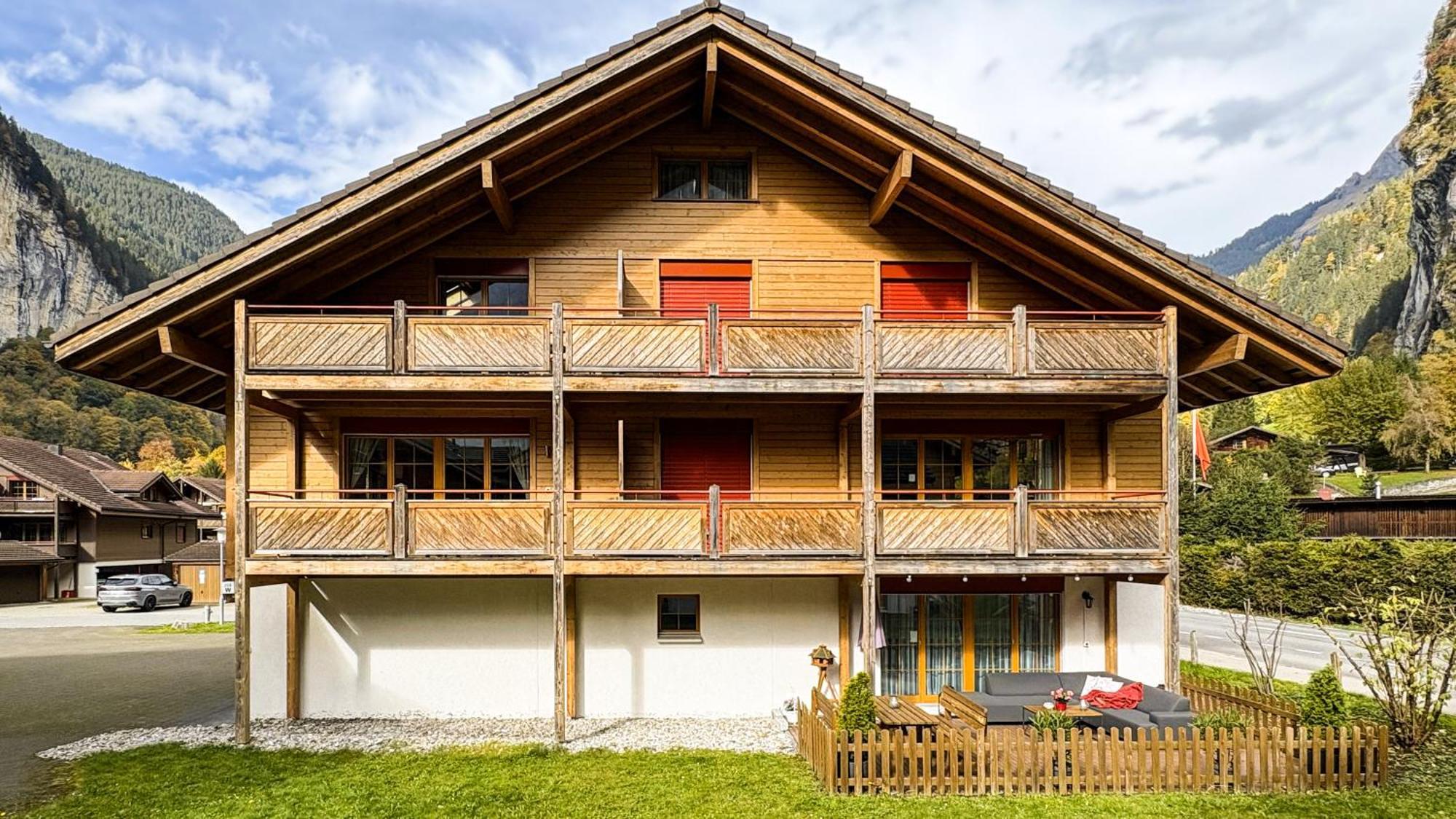 Family Frame Apartment Lauterbrunnen Buitenkant foto